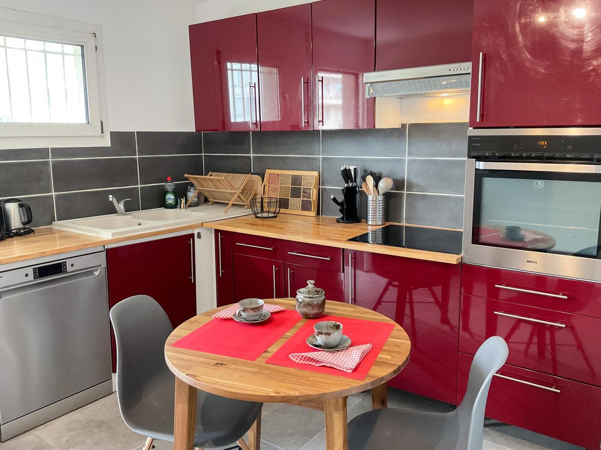 La Prom 2 - A Two Bedroom With A Sea View *
